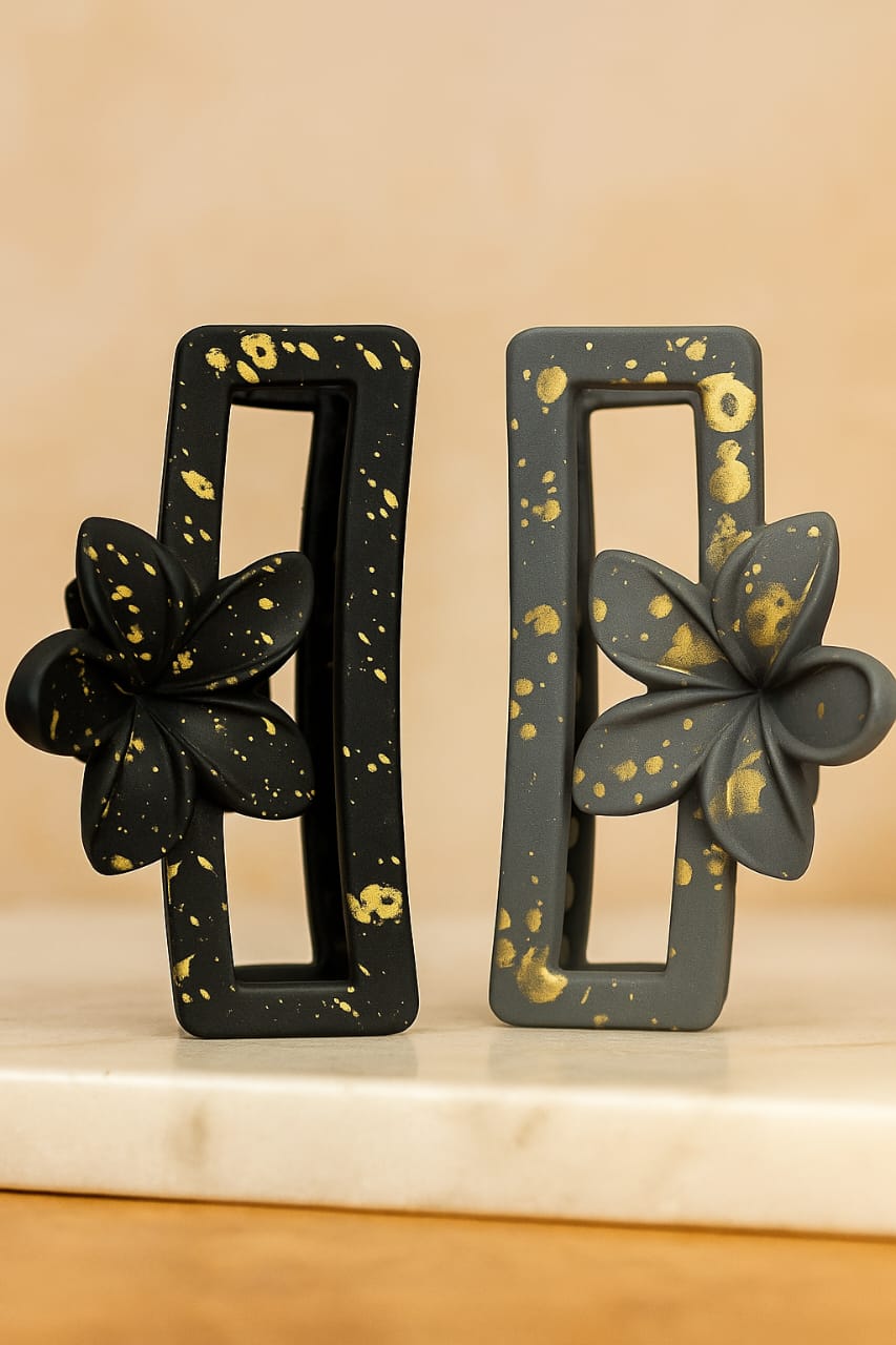 Golden Splash Floral Claws