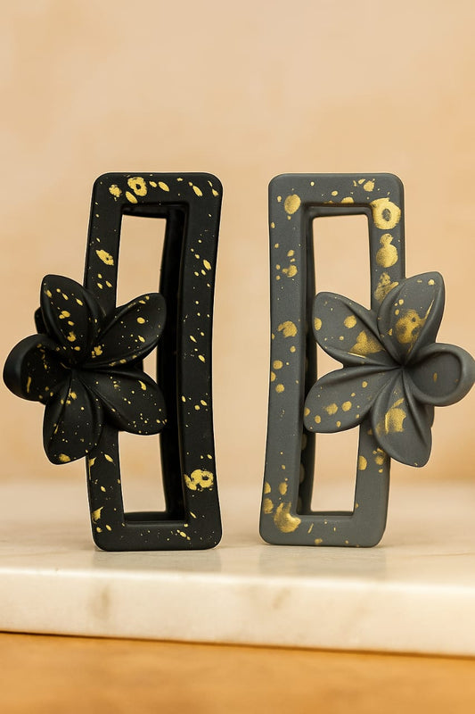 Golden Splash Floral Claws