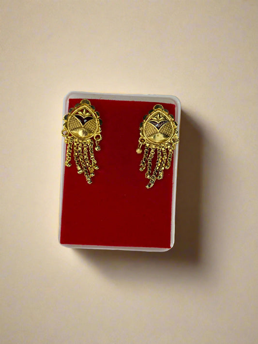 Vintage golden earrings