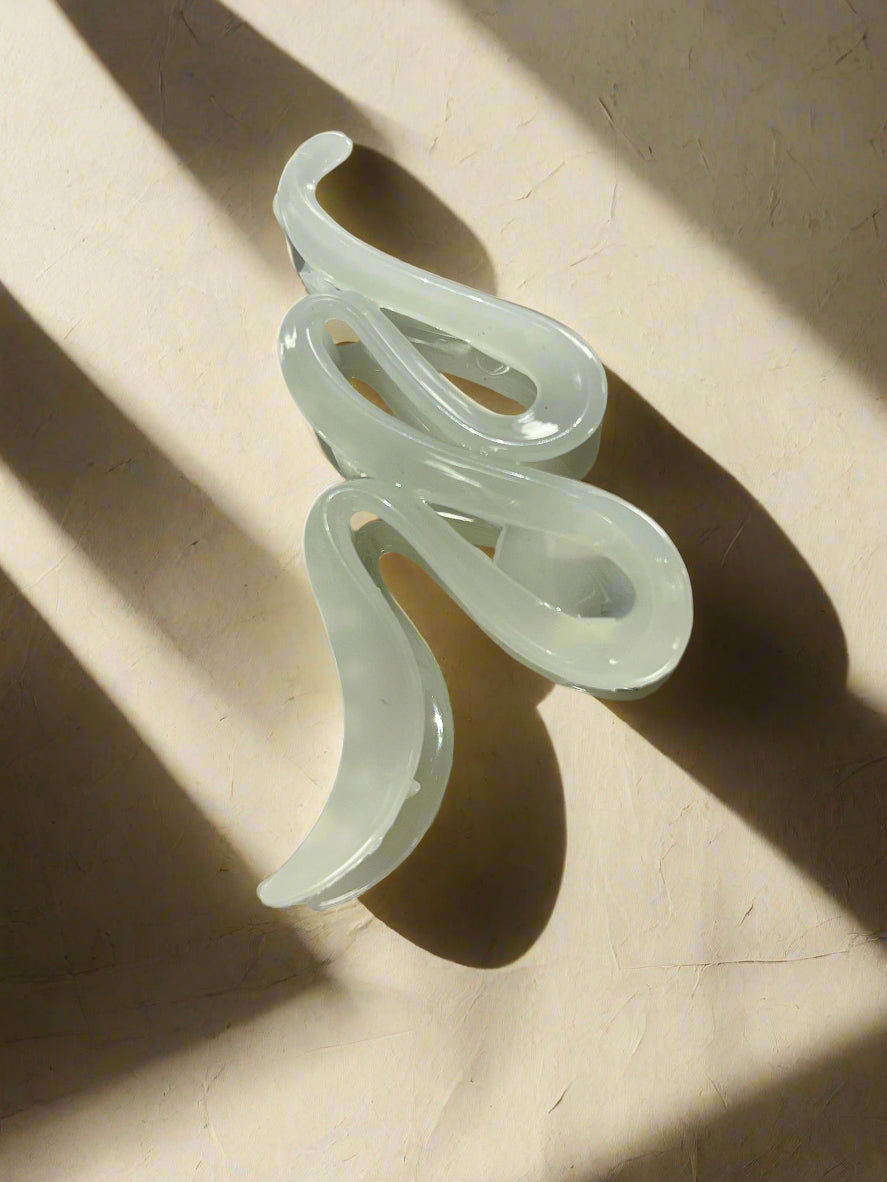 Twist and Shine Hair clutcher