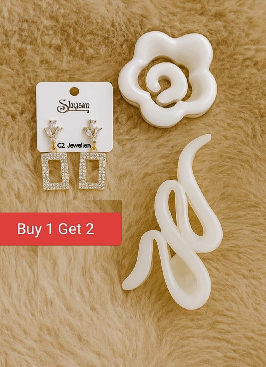 1 Earrings + 2 Clutchers